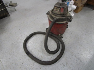 lot 334 image: 16gal Shop-Vac