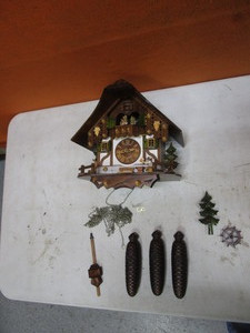 lot 346 image: Coo Coo Clock