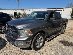 lot 5 image: 2010 Ram 1500 Big Horn 4x4