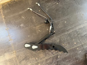 lot 42 image: SDLANCH Hydraulic Thumb Clamp