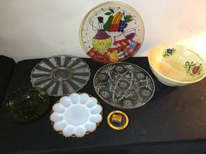 lot 130 image: Vintage Serving Dishes