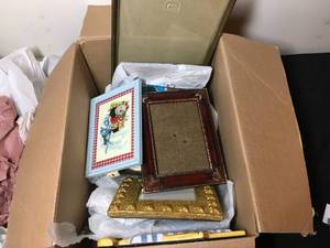 lot 133 image: Vintage Frames Lot
