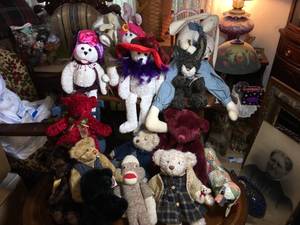 lot 164 image: Assorted AntiqueVintage Stuffed Animals