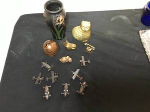 lot 151 image: Antique Collectibles Lot