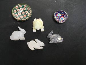 lot 158 image: Assorted Collectibles