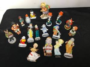lot 82 image: Collectible Antique Figurines