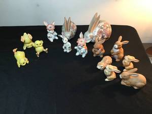 lot 87 image: Antique Bunny  Chick Lot