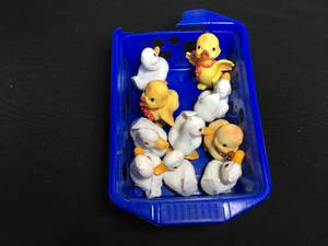 lot 95 image: Antique Easter Holiday Decor