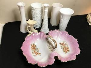 lot 98 image: Antique Vases  Serving Dish