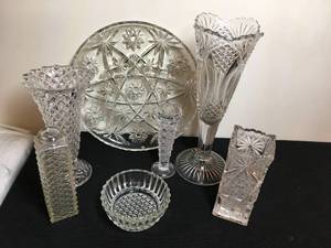 lot 102 image: Antique Crystal Dcor