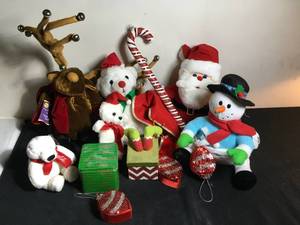 lot 193 image: Holiday Christmas Lot