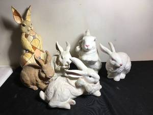 lot 206 image: Holiday Easter Dcor