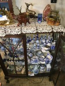 lot 27 image: Glass & Wood Display Case