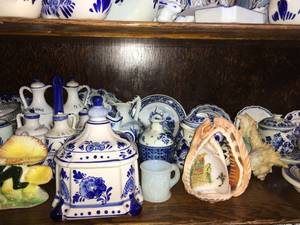 lot 66 image: Holland Blue Delft
