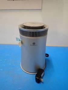 lot 19 image: Air Purifier&nbspSilverOnyx LLC KJ150F-C02 with power adapter 