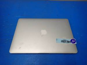 lot 33 image: Apple&nbspMacBookAir 7,2 A1466 &nbspINTEL CORE I5-5350U 0.5 Ghz  8GB DDR3 RAM  251GB SSD  13.3 screen with 1440 x 900 Resolution  Includes power adapter and IOS 