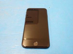 lot 38 image: Apple&nbspiPhone SE (2020) A2275  64GB of storage  Cellular Carrier Unlocked  Includes Charging Cable 