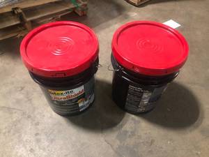 lot 1 image: Lot of Latex-ite 4.75 Gal. Ultra Shield Driveway Filler Sealant Customer Returns See Pictures