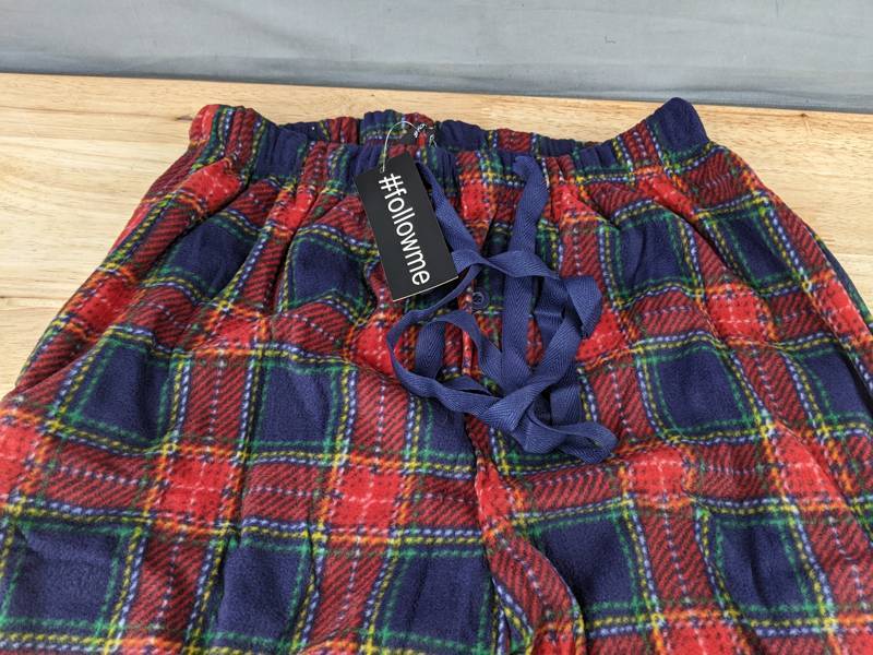 lot 350 image: Followme Mens Ultra Soft Fleece Plaid Pajama Pants Size Large - Brand New
