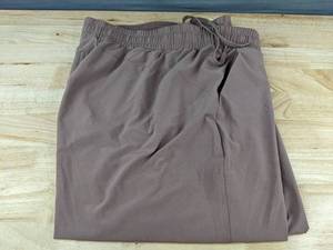 lot 337M image: All In Motion Womens Pants, 2X, Plum - Brand New