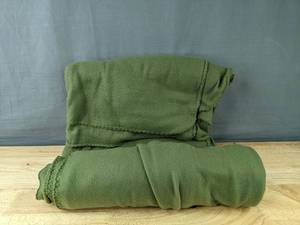 lot 166 image: 3 Special Glory Green Fleece Blankets 49 x 67 Inch - Brand New B