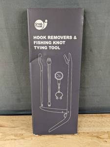 lot 199 image: Snail Trail Hook Removers & Fishing Knot Tying Tool Set - Brand New