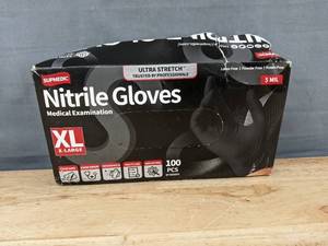 lot 281 image: 100 Supmedic Nitrile Disposable Gloves, XL - Brand New