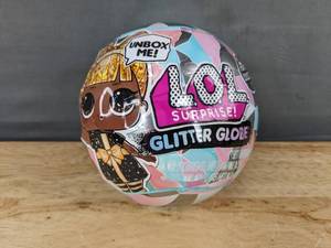 lot 284M image: LOL Surprise Glitter Globe Winter Disco Ball Toy - Brand New M
