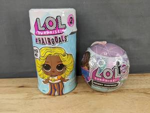 lot 192M image: LOL Surprise Present Surprise Winter Chill & Hairgoals Series 2 Dolls - Brand New M