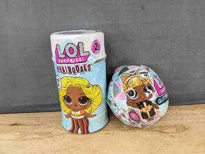 lot 320M image: LOL Surprise Hairgoals Series 2 & Glitter Globe Winter Disco Dolls - Brand New M