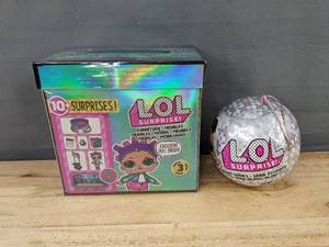 lot 292M image: LOL Surprise Furniture Set and Surprise Doll Ball - Brand New M
