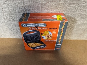 lot 27 image: Proctor Silex Durable Sandwich Maker in Box