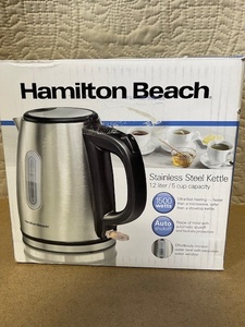 lot 134 image: Hamilton Beach Stainless Steel Electric Kettle, 1.2 Liter, 1500W