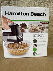 lot 162 image: Hamilton Beach 6 Speed Hand Mixer with Attachments