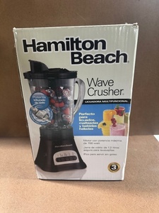 lot 213 image: Hamilton Beach Wave Crusher Multifunctional Blender in Box