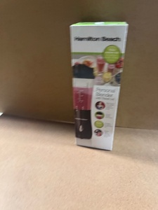 lot 220 image: Hamilton Beach Personal Blender
