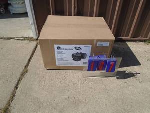 Mr Heater factory reconditioned/new 30-60000 btu propane torpedo heater with hose & regulator. As shown.
