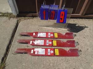 lot 109 image: New Craftsman 54 blade set. As shown.