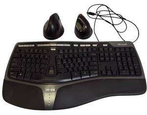 lot 32 image: Electronic Lot- Evoluent  Jacklo  mouses & Microsoft Natural Ergonomic Keyboard