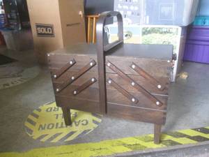 lot 55 image: (EW6) Vintage Wooden Accordion Styl...