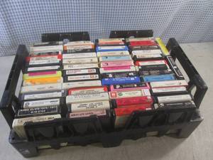 lot 61 image: (BSB) Tray of Assorted Vintage 8-Tr...
