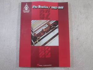 lot 91 image: (FS) Hal-Leonard The Beatles  196...