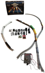 lot 077 image: Bachmann HO Scale Electric Train Set, specifically a Silver Series set with the E-Z Track system