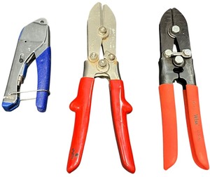 lot 088 image: Malco C5R 5-Blade Pipe Crimper  Coax Cable Crimper  Wiss Crimping Pliers