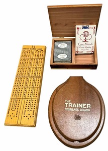 lot 104 image: Cribbage Bundle