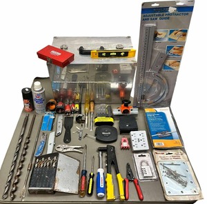 lot 119 image: Handyman Bundle