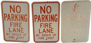 lot 146 image: No Parking Sign, Qty 3