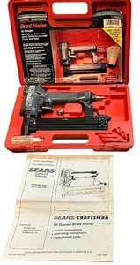 lot 008 image: Craftsman 18G Brad Nailer in Carrying Case
