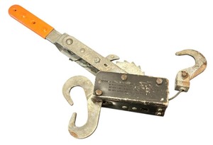 lot 230 image: Hand WinchCome-AlongCable Puller
