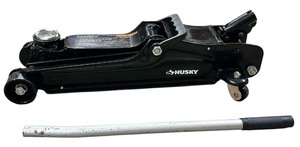 lot 027 image: 2 12 ton Quick Lift Low Profile Jack